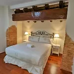 Catalina Hotel