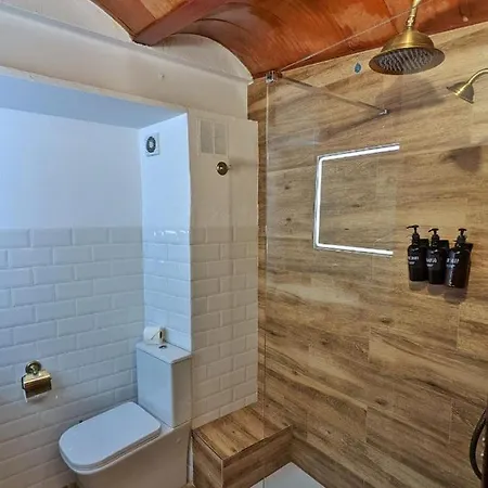 Catalina Hotel 3*