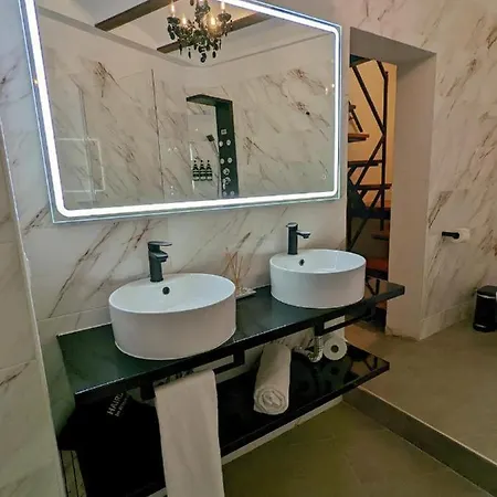 Hotel Catalina 3*